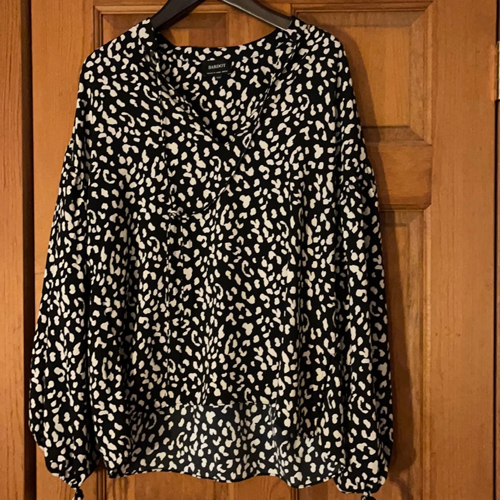 Bardot - leopard blouse size L